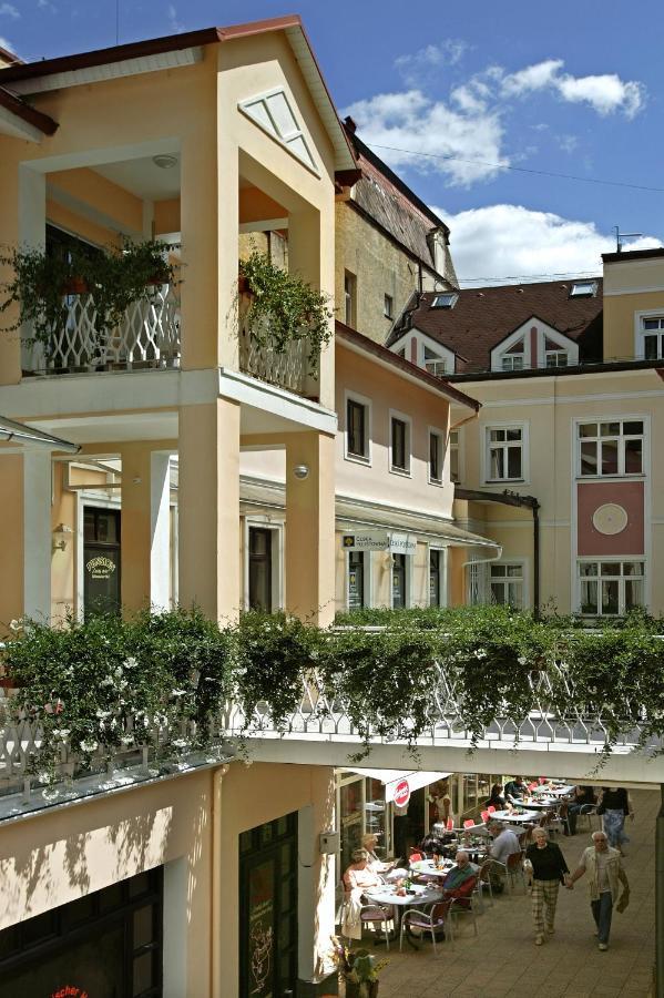 Pension-Apartmany Cesky Dvur Marianske Lazne Bagian luar foto