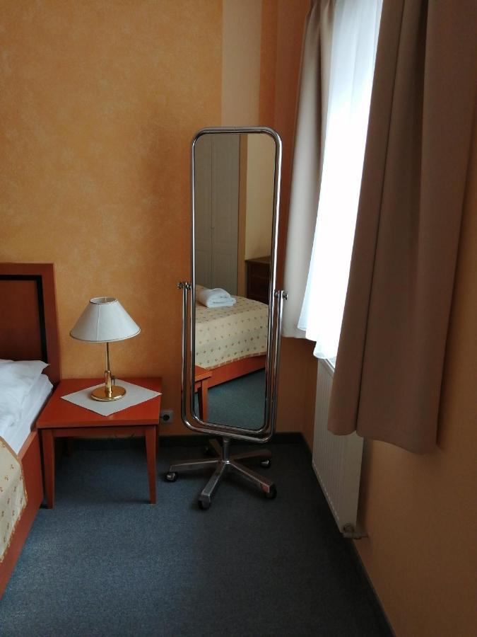 Pension-Apartmany Cesky Dvur Marianske Lazne Bagian luar foto